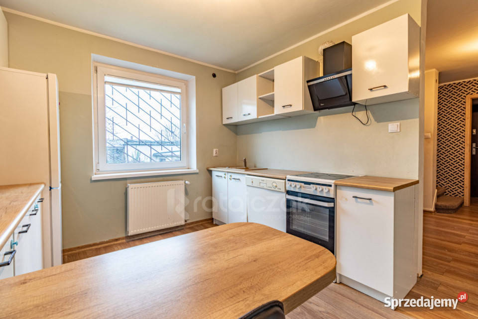 Sprzedam dom wolnostojący 137 metrów Rumia 3 piętra i więcej