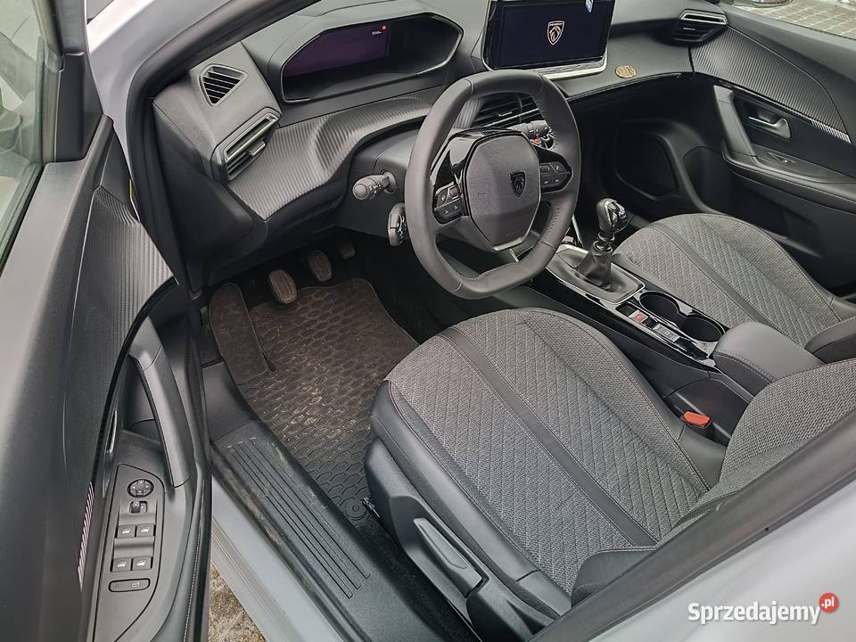 Peugeot 2008 12 Pure Tech 100 13 Przebiegu 1 Trzcianka