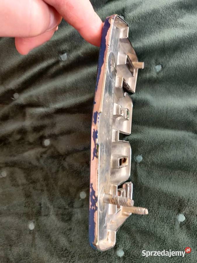 Emblemat logo znaczek Ford 8000 z lat 70ych