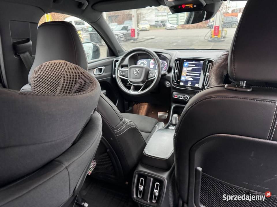 Volvo Xc 40 15 T3 2020 benzyna 163 automat Grybów