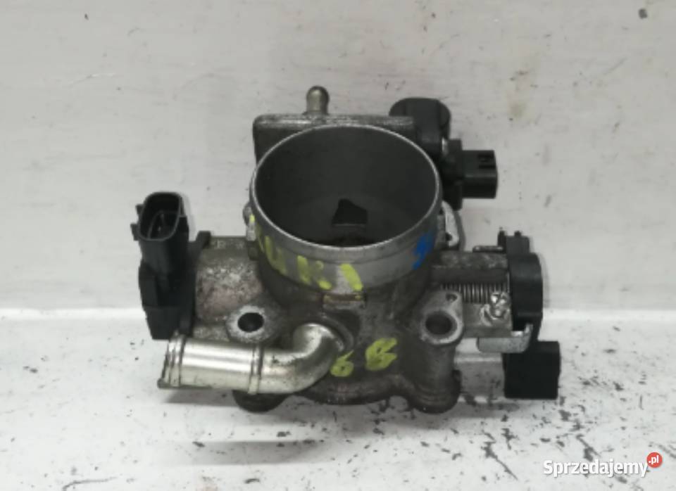 Przepustnica Suzuki 16 B Suchedniów sprzedam