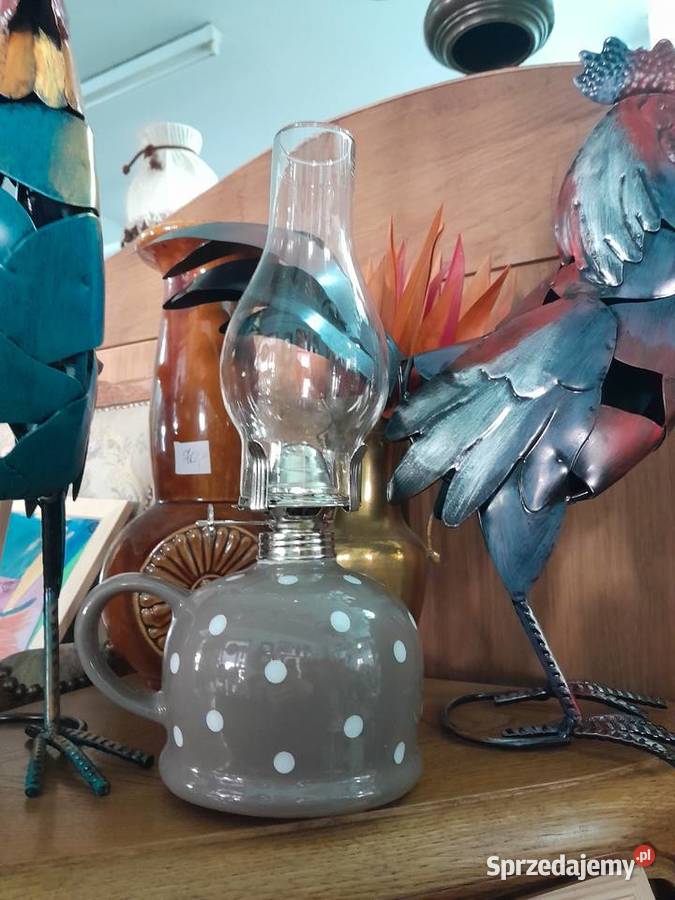 Lampa naftowa