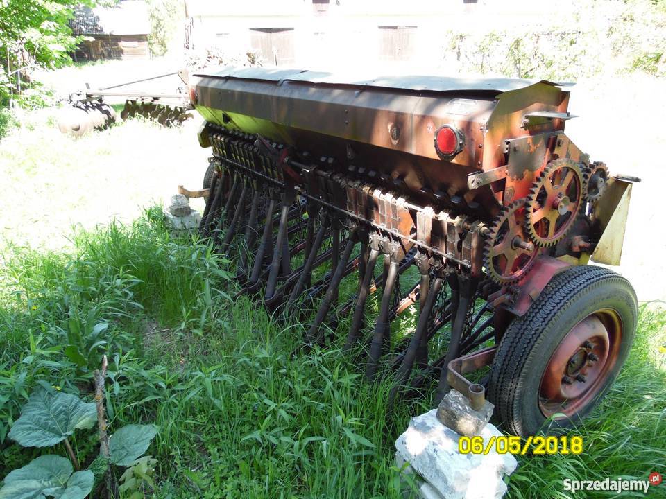 Siewnik zbożowy S043 nieuszkodzony