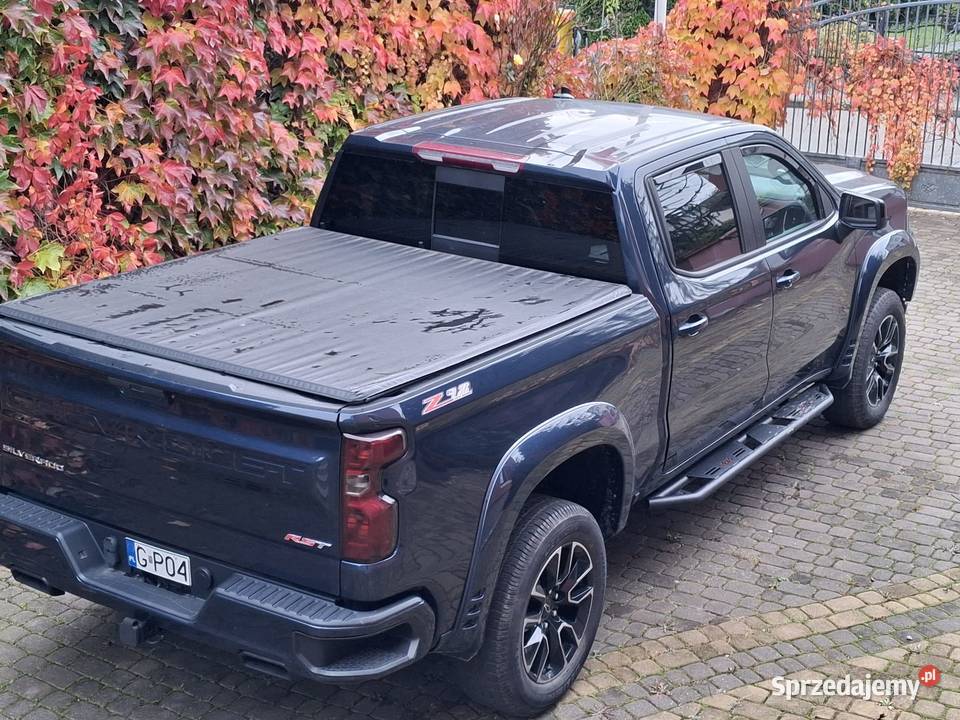 CHEVROLET Silverado 1500 Z71 RST 53L V8 4x4 Mojusz