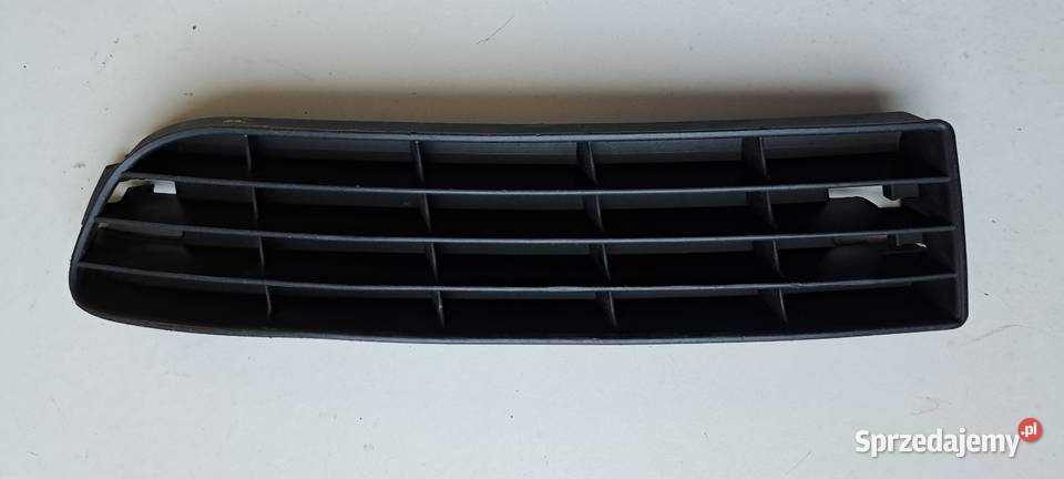Lewa dolna kratka zderzaka 4A0807345J Audi A6 C4 Luzino