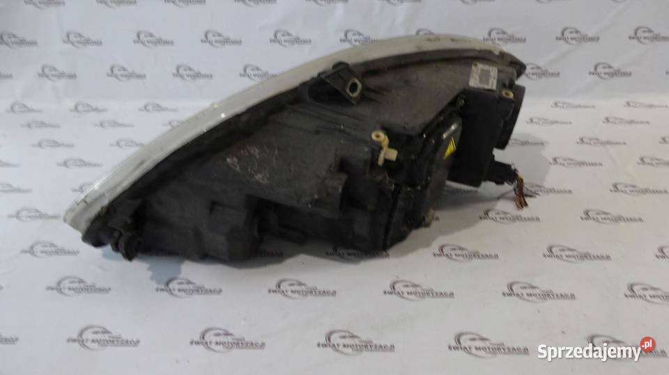 LEON II LIFT 12r lampa prawy przód 5P2941008D sprzedam