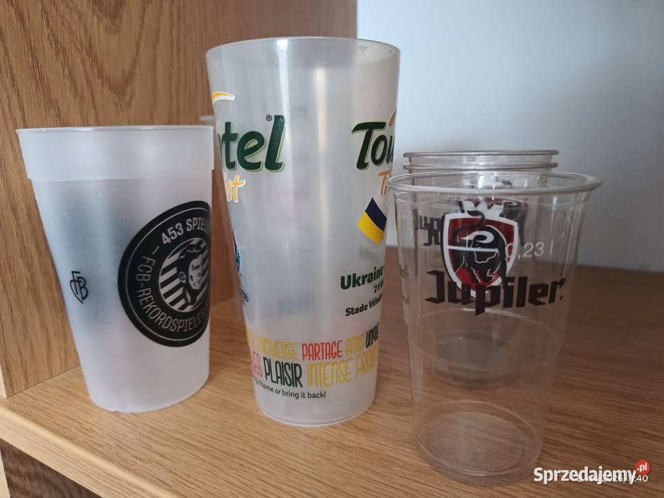 Pamiątkowe stadionowe kubki do piwa