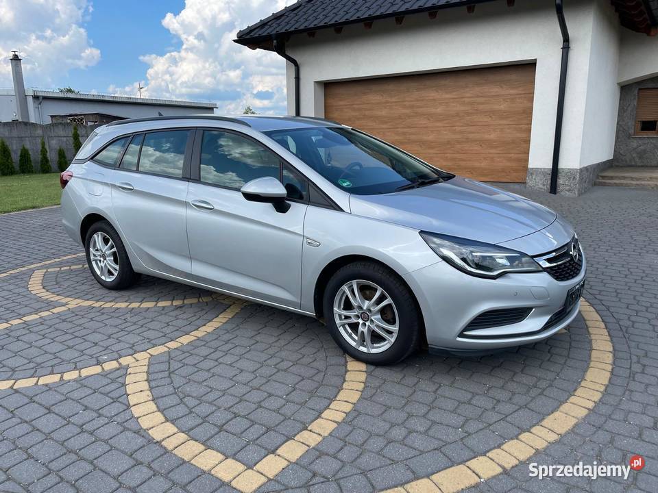 Opel Astra 16 Diesel 110 2017 OKAZJA 1600cm3 Złotów sprzedam