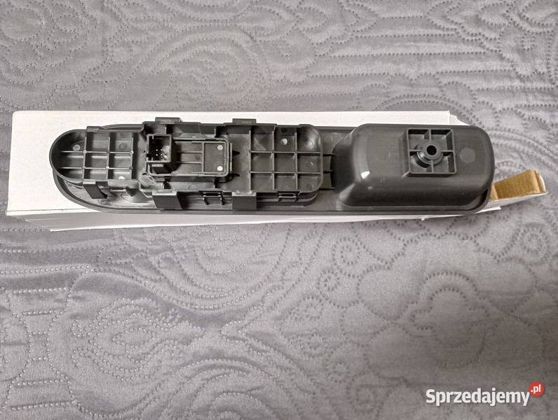 Przełącznik szyb Peugeot 207 osobowe Sanok sprzedam