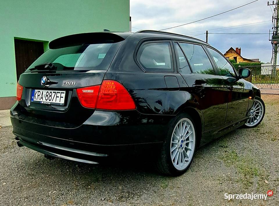 Sprzedam BMW 318i e91 LCI Zadbane manualna Słomniki