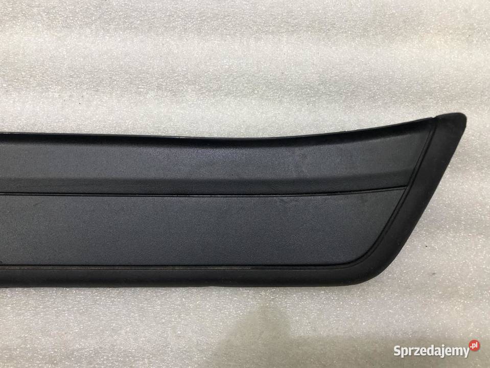 LISTWA NAKŁADKA PROGU PRAWA BMW SERIA 3 E90 E91 osobowe wielkopolskie