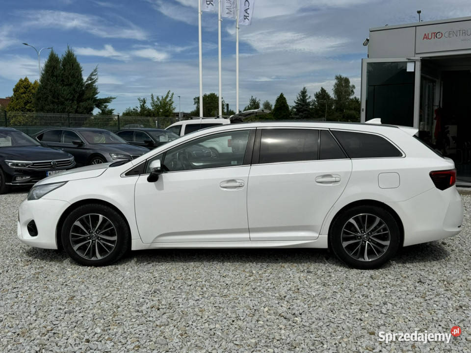 Toyota Avensis 16 D4D 112 2015r kamera navi Wrocław sprzedam