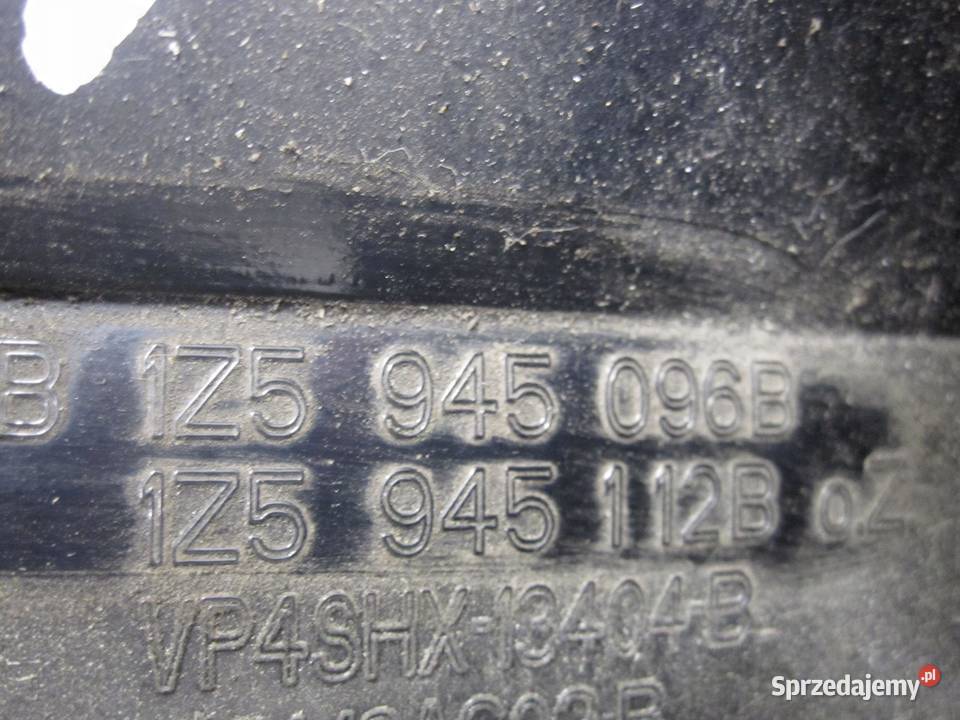 OCTAVIA II LIFT 11r lampa prawy tył 1Z5945096B sprzedam