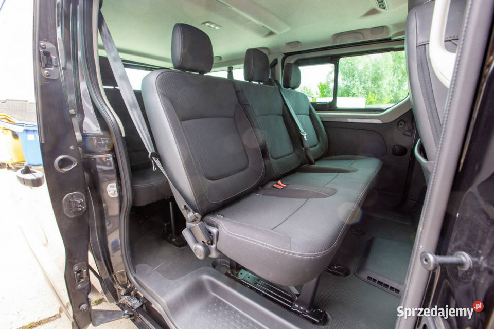 Renault Trafic 8OSÓB DŁUGI L2H1 bogate Rok produkcji 2024 wielkopolskie sprzedam