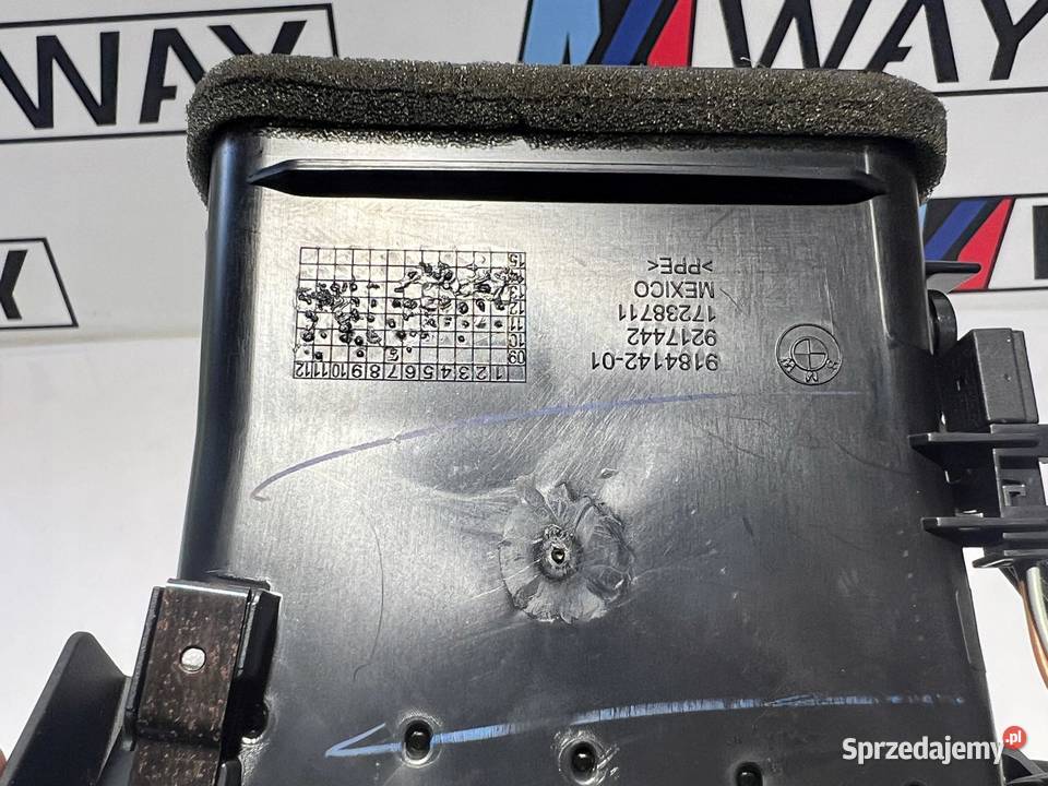 BMW X3 F25 X4 F26 KRATKA NAWIEWU DESKI 9184142 Kratki nawiewu sprzedam