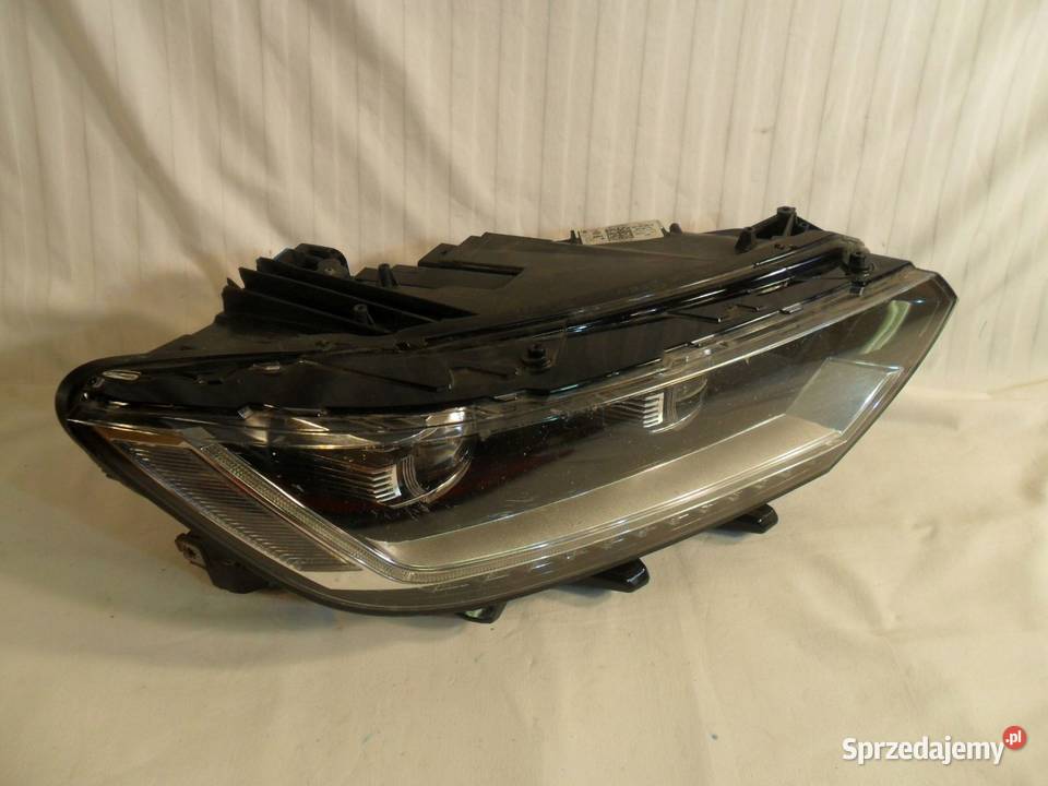 Lampa Przednia Prawa VW Passat B8 osobowe Lampy przednie wielkopolskie Nowy Tomyśl