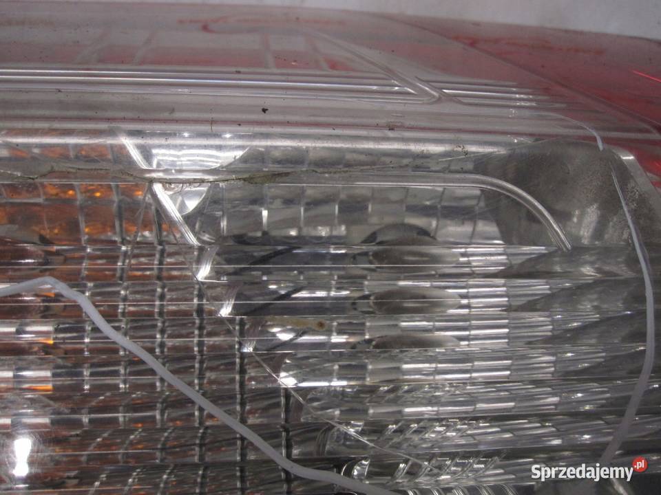 FORD TRANSIT 15r lampa prawa tył BK3113404AG osobowe Kielce