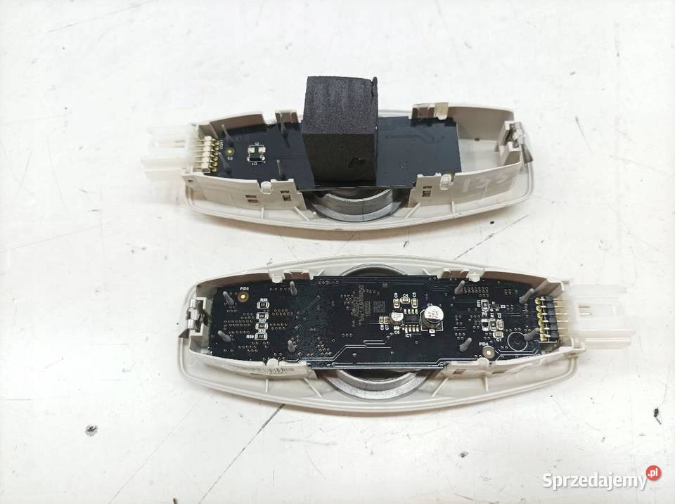 LAMPKA PODSUFITKI CJ5A13K767 BG3AM1 Ford Kuga II