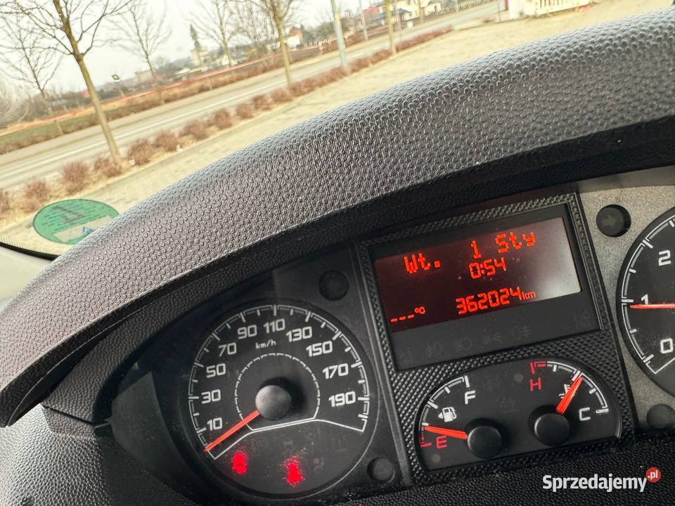 Fiat Ducato 30 180 skrzynia platforma 49m Kobierzyce sprzedam