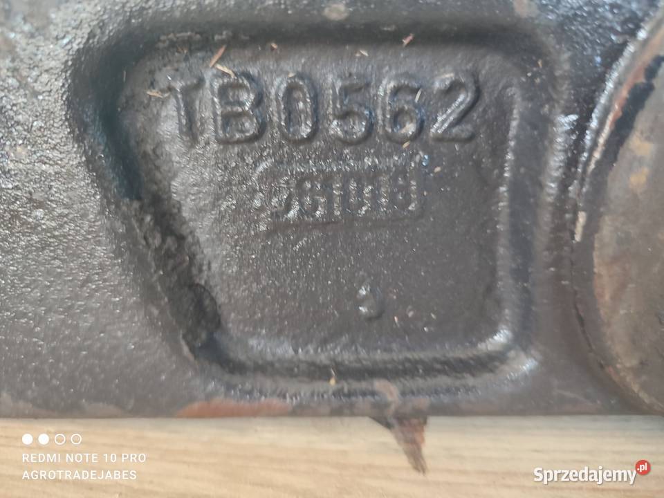 Ramię Tuz TB0562 TB0563 Valtra N 121 Wilkowo