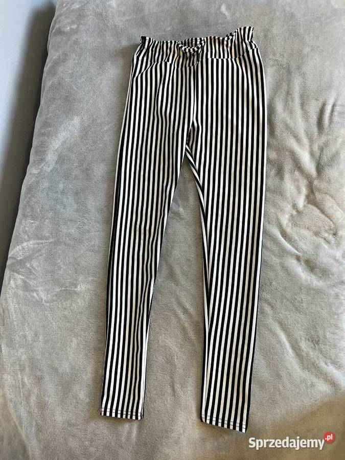 Spodnie legginsy getry w paski czarnobiałe Jasło