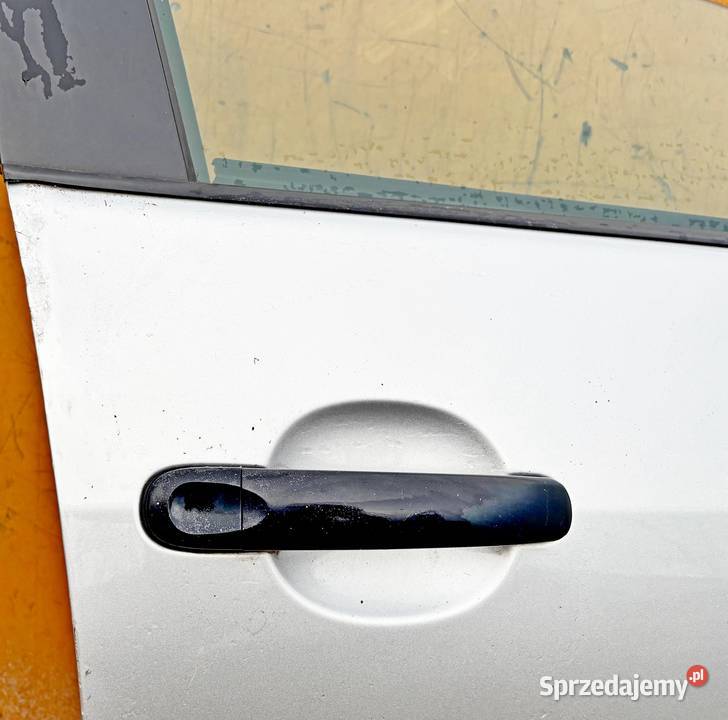 VW GOLF V PLUS 08r DRZWI PRAWY PRZÓD KOLOR LA7W Radom