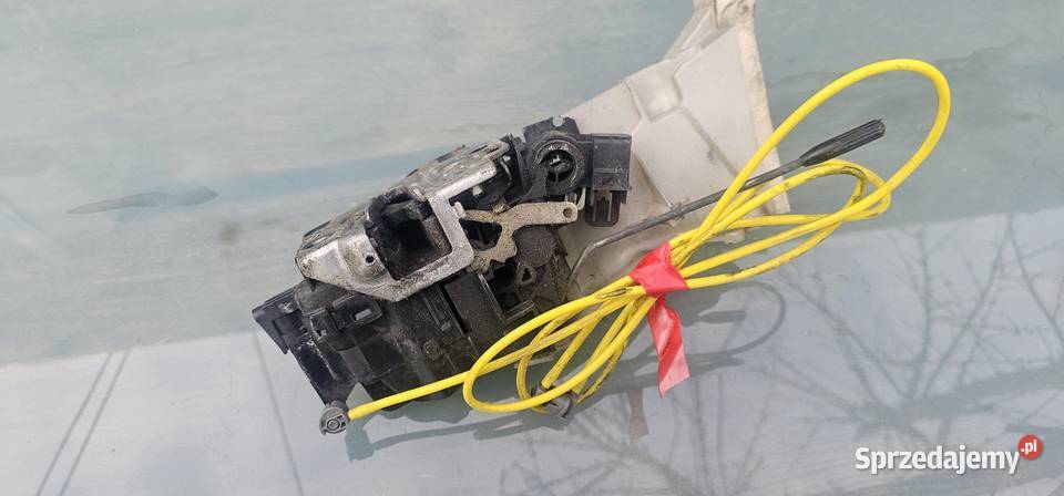 Zamek drzwi lewy przód mercedes w210 2027203535 Zbąszyń sprzedam