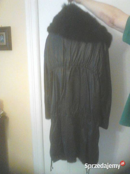 Skorzana kurtkaplaszcz damska z duzym futrzanym Gdańsk