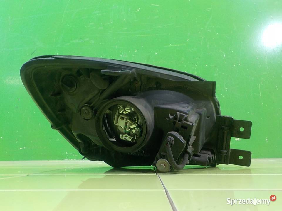 KIA SPORTAGE II 27 V6 AUT 06r 5D lampa lewa osobowe Suków