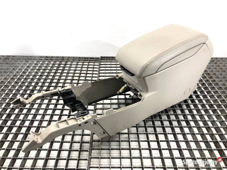 PODŁOKIETNIK SUBARU LEGACY V Hatchback Podłokietniki