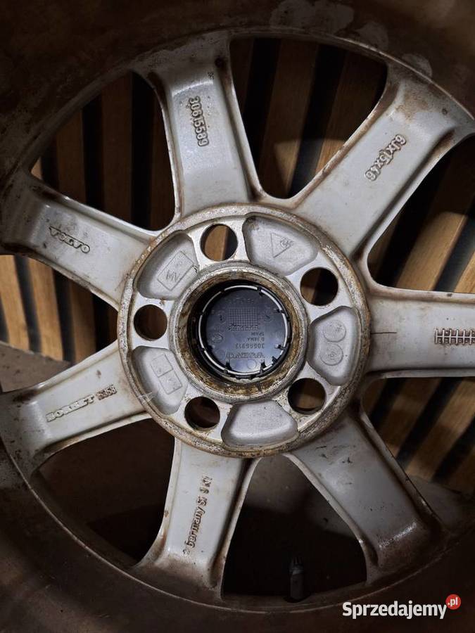Felgi aluminiowe oryginalne Volvo 5x108 15 Sugajno sprzedam