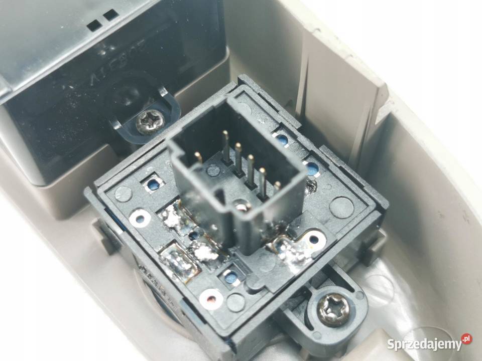 PANEL PRZEŁĄCZNIKÓW SZYB LEWY KIA RIO 20002005 osobowe sprzedam