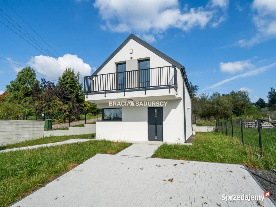 sprzedaży domu wolnostojącego Koźmice Małe do wykończenia