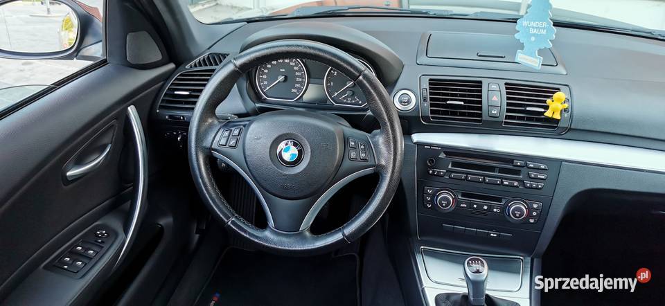 BMW Seria 1 E87 09r 20 170 fabryczny lakier Rok produkcji 2009 wielkopolskie Poznań