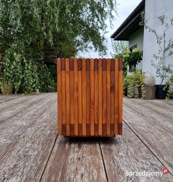 Ławka masywna siedzisko drewniane ogrodowe 3D śląskie Kalety