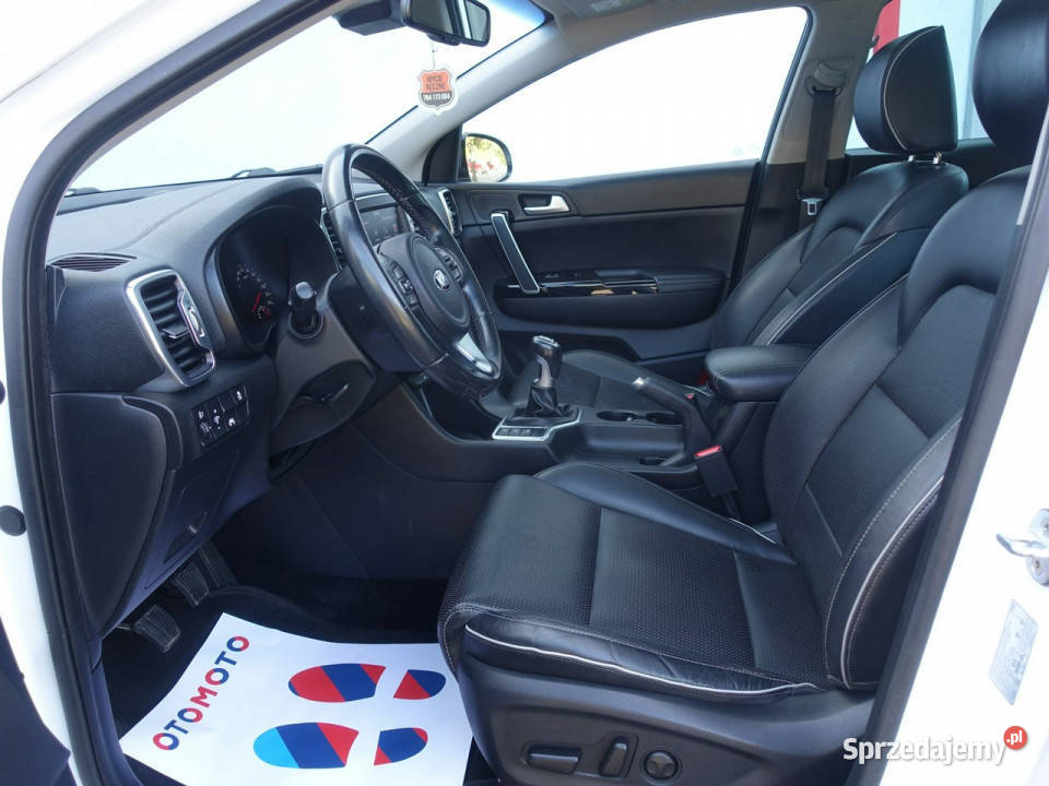 Kia Sportage 17D Ledy Navi Panorama Skóra VAT marża Częstochowa