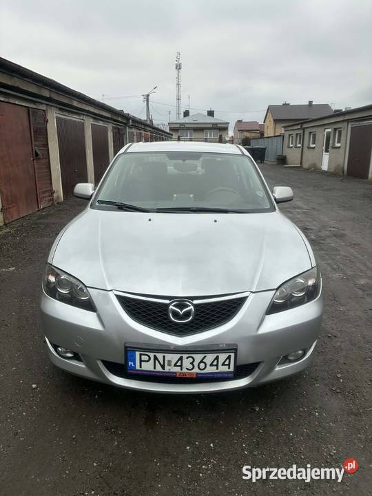 Mazda 3 Sedan 2005 16 CD 109 ABS Dobra