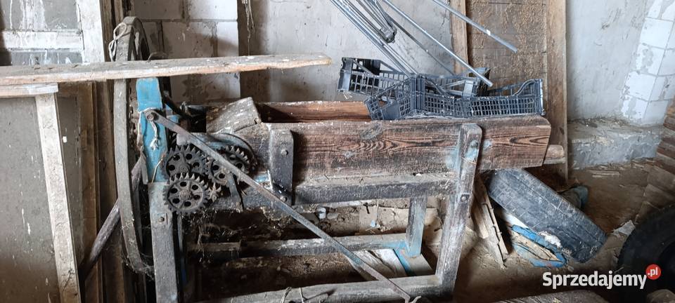 Sieczkarnia w stanie technicznym nieuszkodzony Iłża