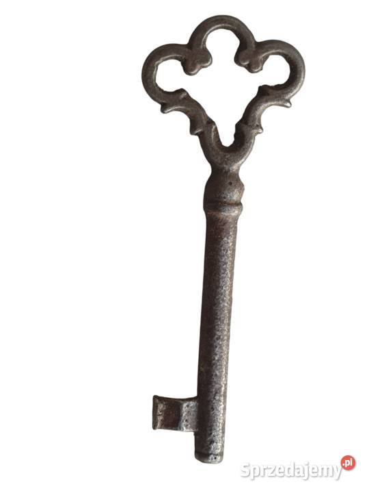 Stary stylowy metalowy klucz XVIIIXIX w ręcznie