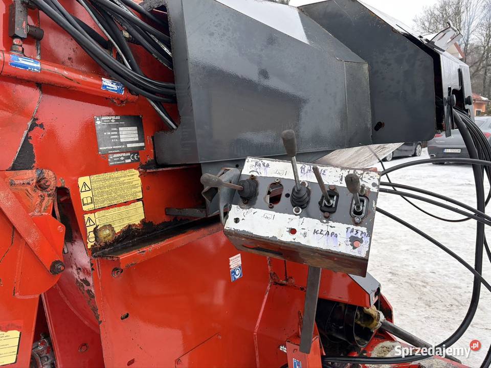 Ścielarka do słomy Kuhn 4050 rozdrabniacz Maszyny rolnicze Myszyniec