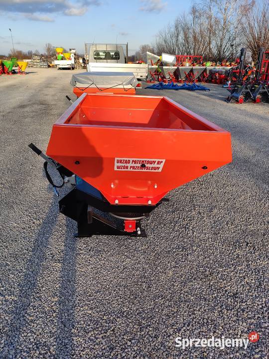 NOWOŚĆ 2025 Dwutarczowy rozsiewacz do nawozu nieuszkodzony Rozsiewacze nawozów warmińsko-mazurskie Ukta