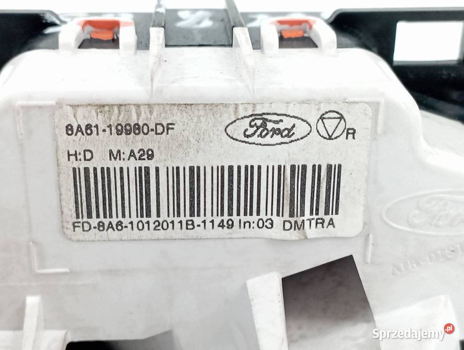 PANEL NAWIEWU 8A6119980DF Ford Fiesta Mk7