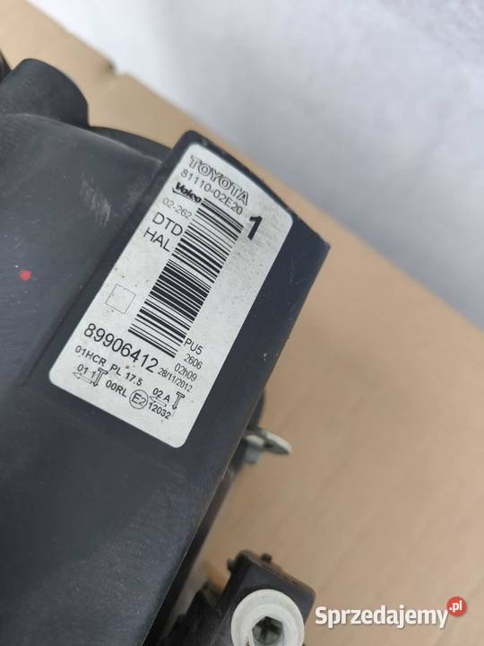 Lampa prawa Toyota Auris 2 HIR 2 Led dzienne opolskie Kielcza sprzedam