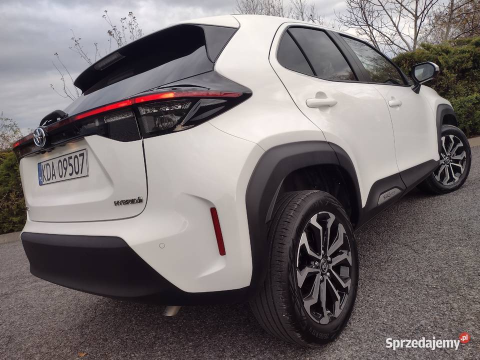 15 Hybryda 7 NAVI Kamera FULLLED Grzane fotele automatyczna