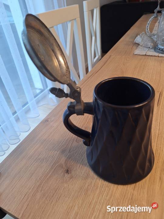 Stary kolenkcjonetski kufel