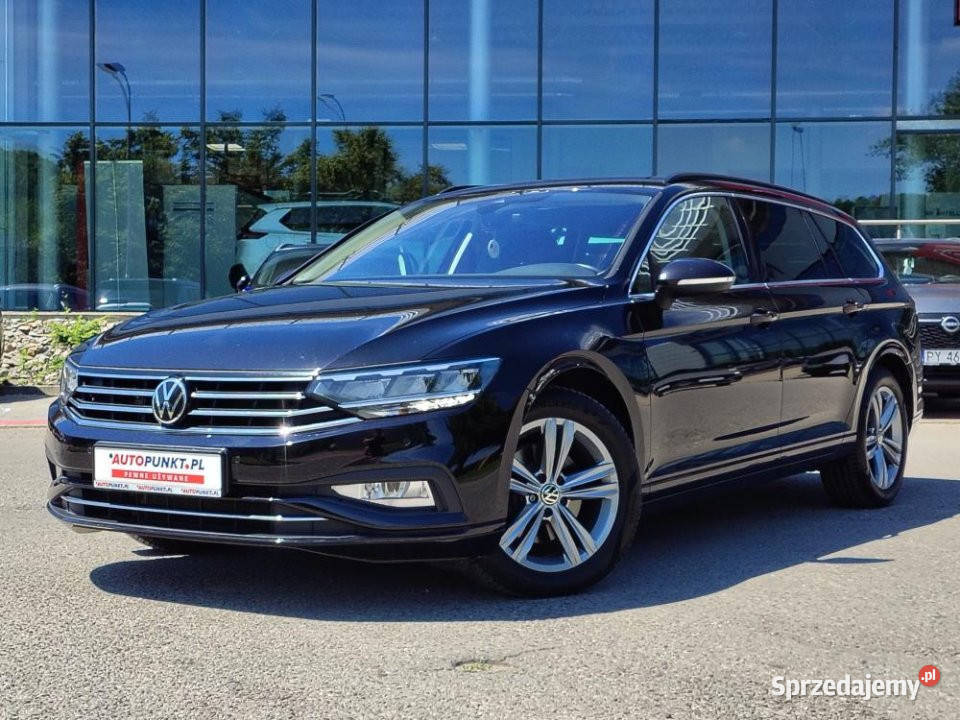 Volkswagen Passat 2022r Carplay Podgrz Fotele Kraków