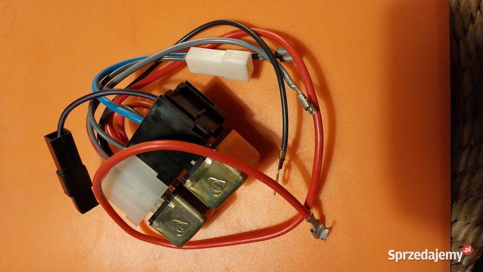 Przekaźnik świateł do Fiat 126 p Ciechocinek