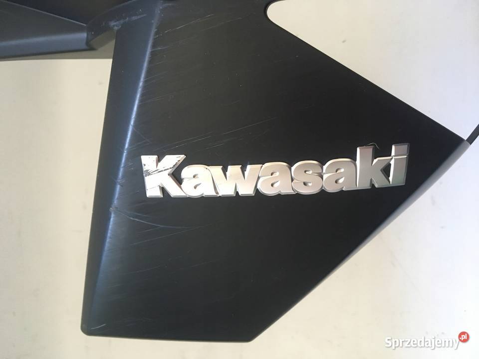 KAWASAKI Z 1000 1013 Plastik Bok centralny prawy