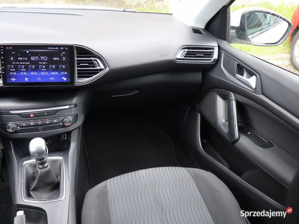 Peugeot 308 12 PureTech elektryczne szyby