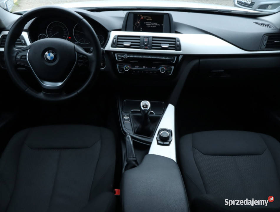 BMW 3 318 i benzyna